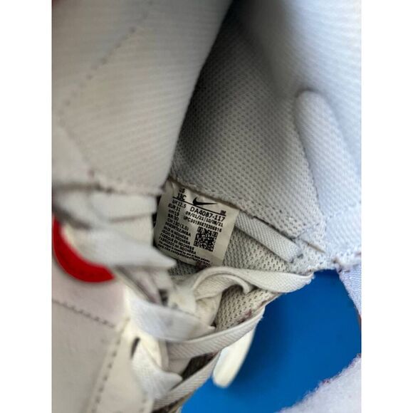 Nike Blazer Mid '77 White/ Orange Kids Sneakers DA4087-111 -SZ  13C - Picture 6 of 6